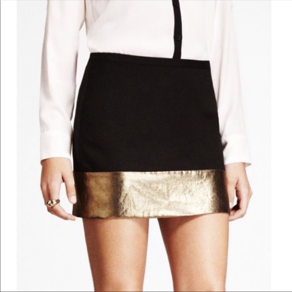 NEW Express Black Mini Skirt Gold Lamé Band 4 S - Picture 1 of 6